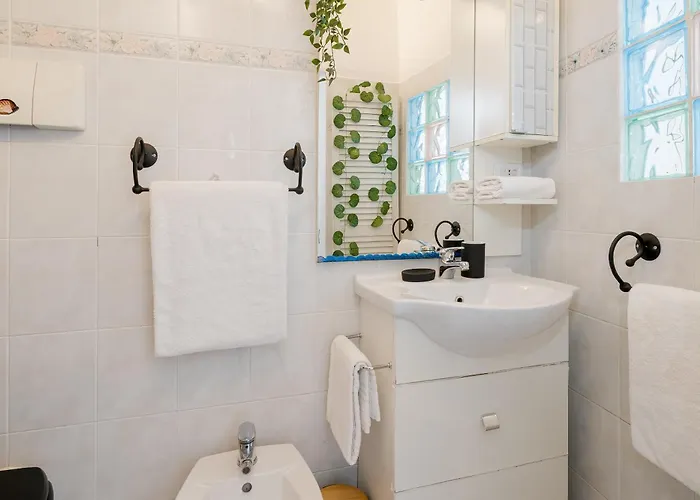 Guesthost - Stella Marina Di Sanremo! Lovely Flat Sanremo